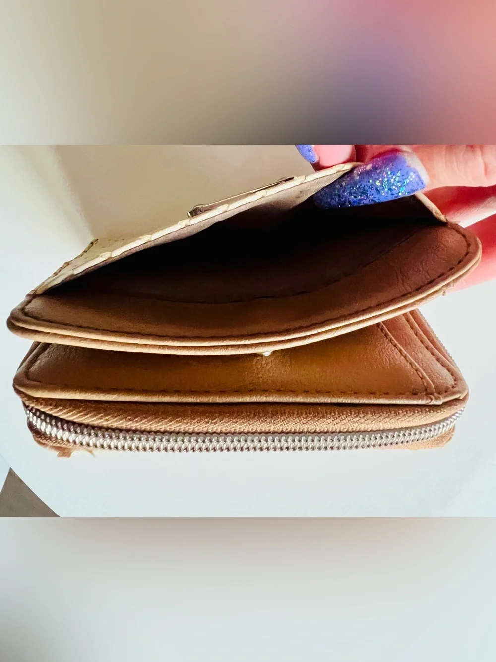 Relic by Fossil Leather Zip around wallet/Excellent condition/Discounted shippin